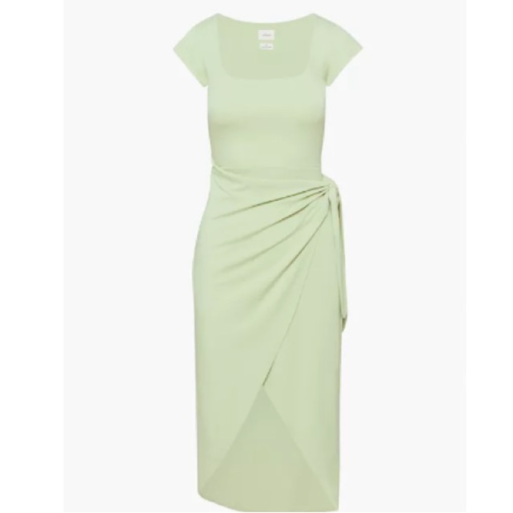 Wilfred Saturn Shortsleeve Midi Dress size small (pastel green)